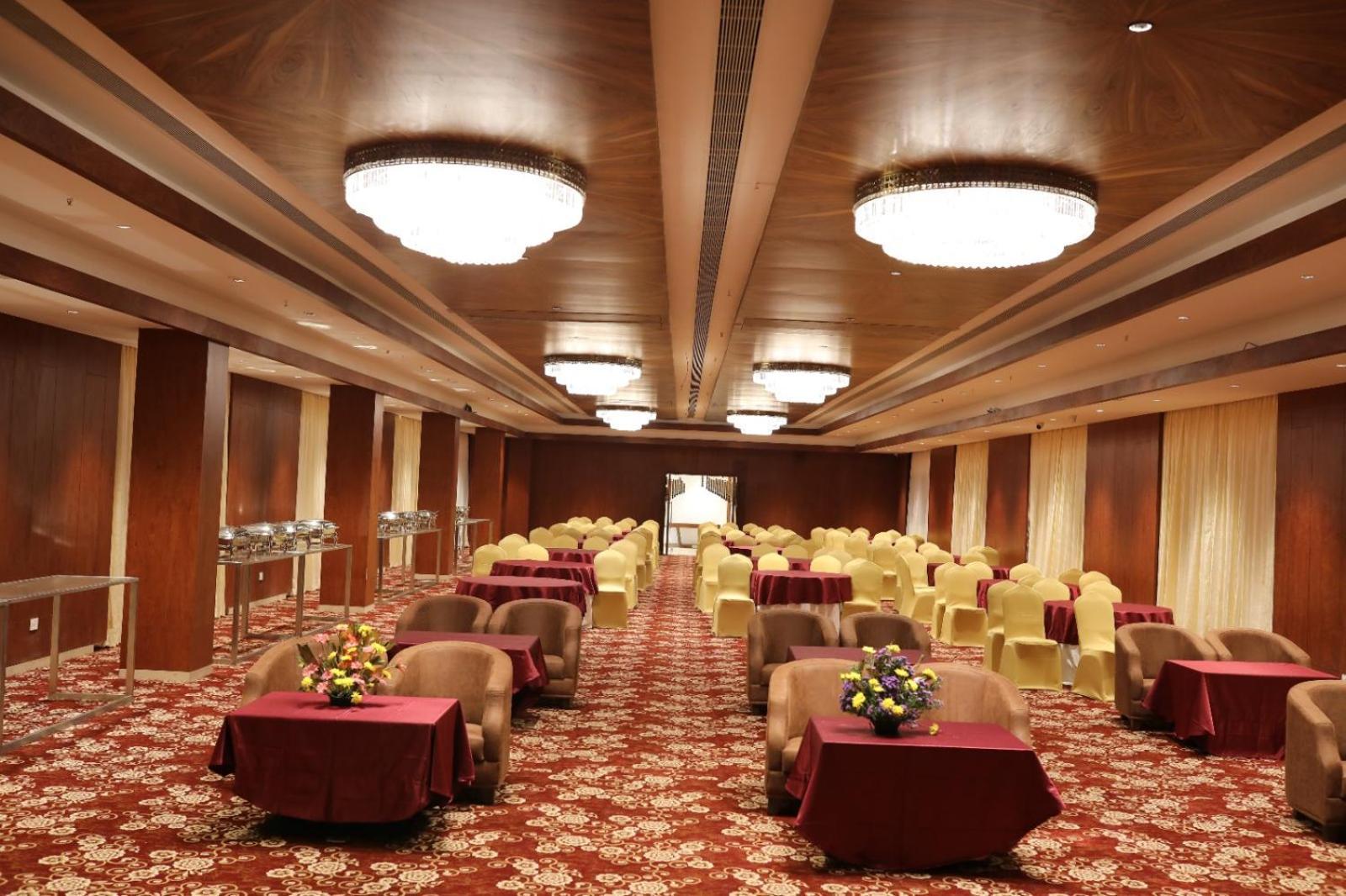 Icon Grand Hotel By Bhagini バンガロール エクステリア 写真
